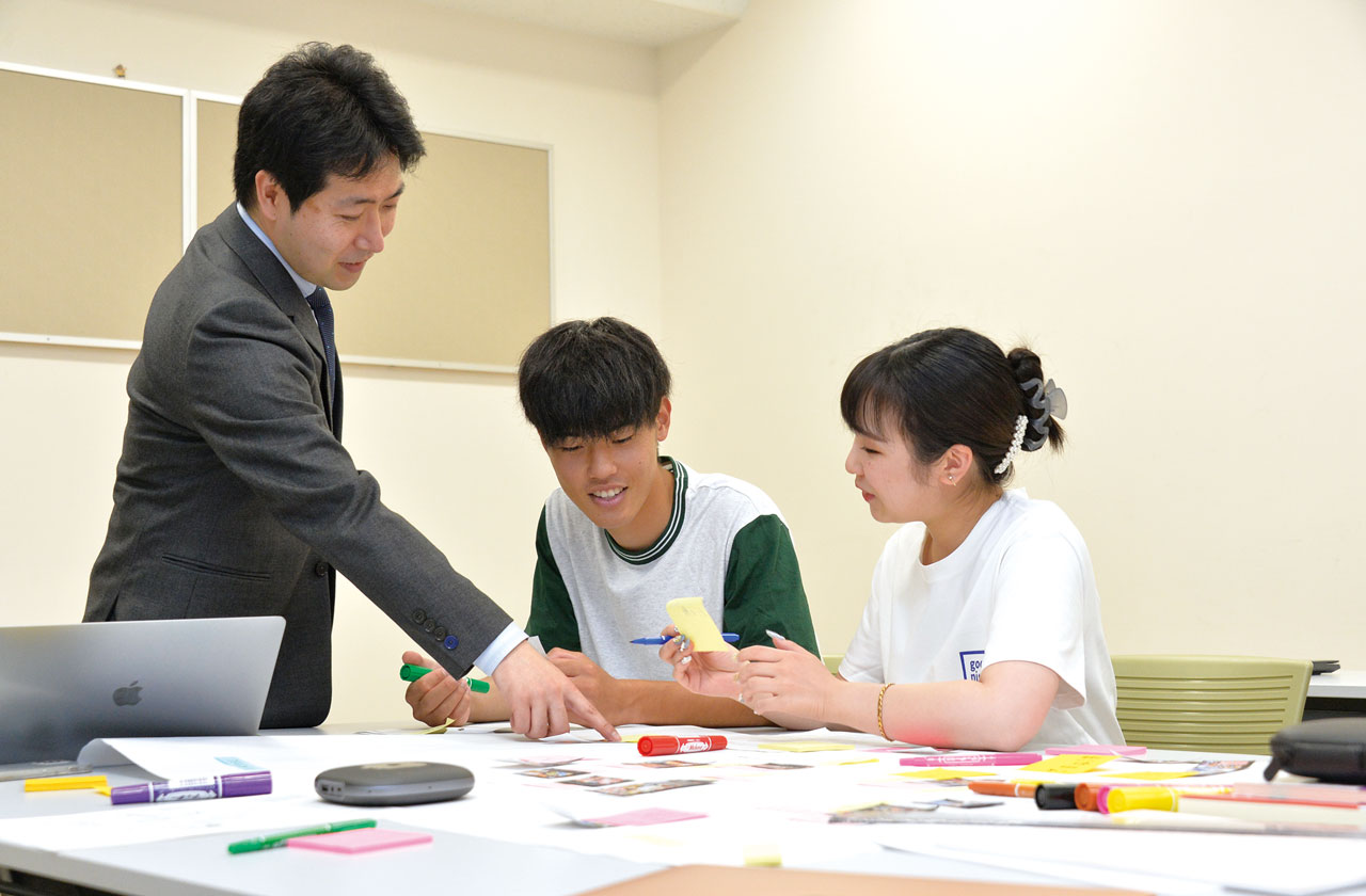 地域社会学科の特長 少人数制ゼミナール