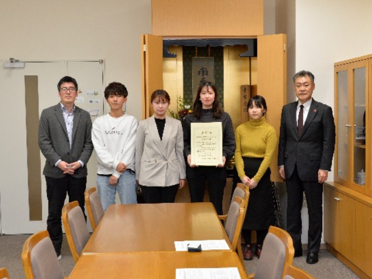 札幌市役所に表彰していただきました。